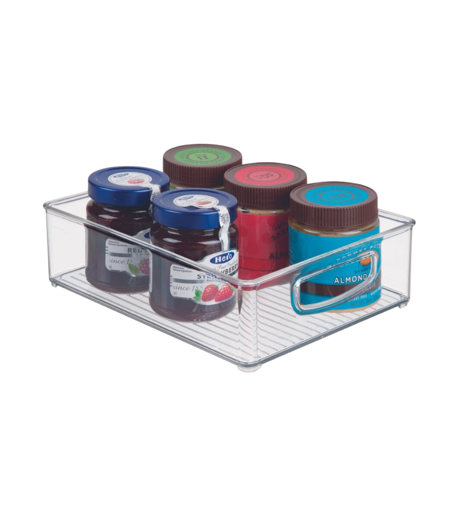 Contenitore trasparente con bicchieri, coperchi marroni e blu, sulla superficie.