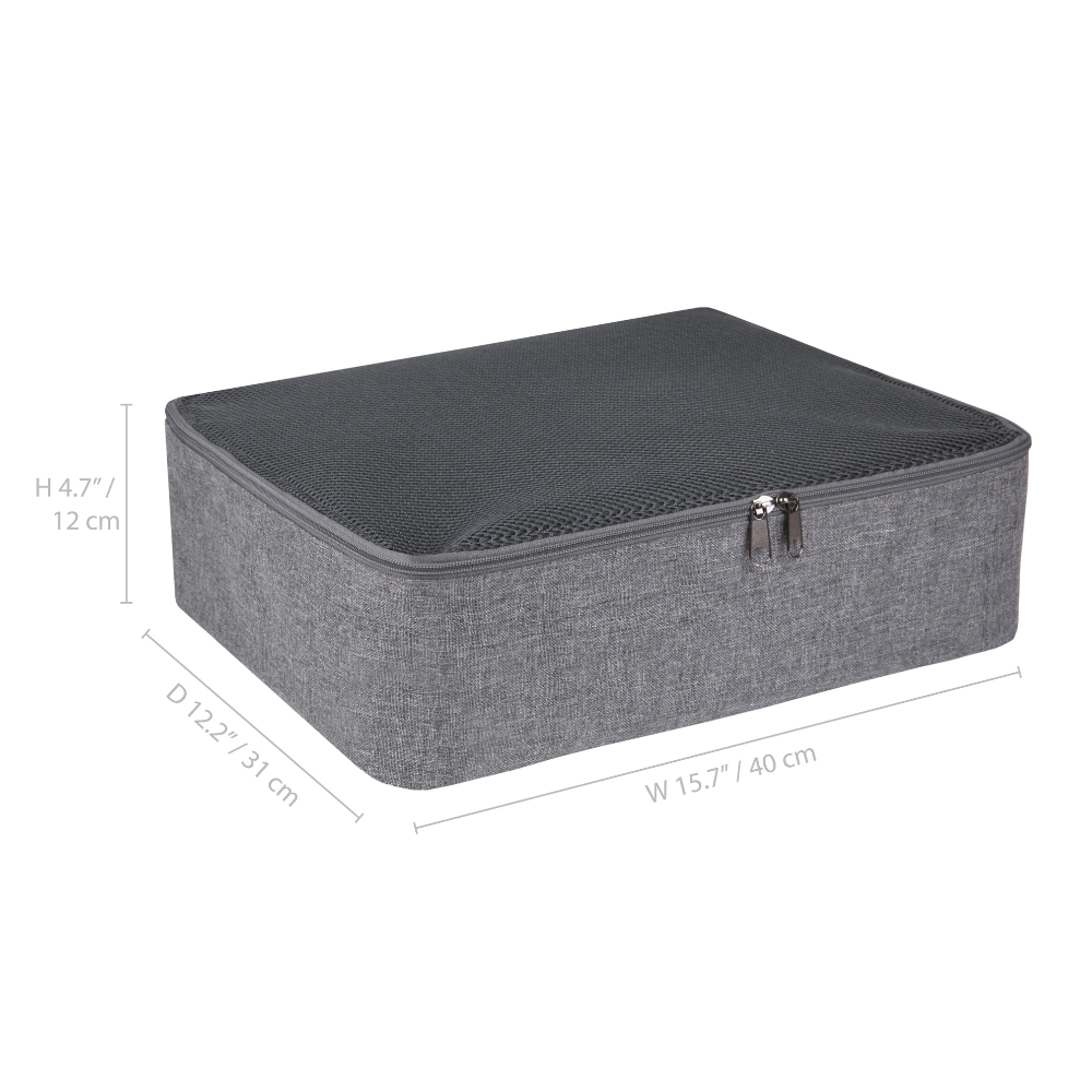 Der Bigso TRAVEL Organizer L - Grau ist ein grauer, rechteckiger Organizer mit einer Netzabdeckung mit Reißverschluss und den Maßen 15,7" x 12,2" x 4,7", ideal, um auf Reisen Ordnung in Ihre wichtigsten Dinge zu bringen.