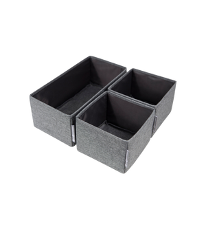Drei graue Boxen, rechteckig, weißer Hintergrund.