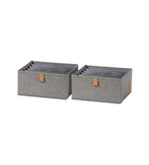 Der Love it Store it PREMIUM Organizer 6 Fächer breit Grau - Set 2 Stk besteht aus zwei grauen Organizern mit braunen Griffen und Trennwänden, die nebeneinander aufgestellt werden können - ideal für die ordentliche Aufbewahrung von Gegenständen in jedem Raum.